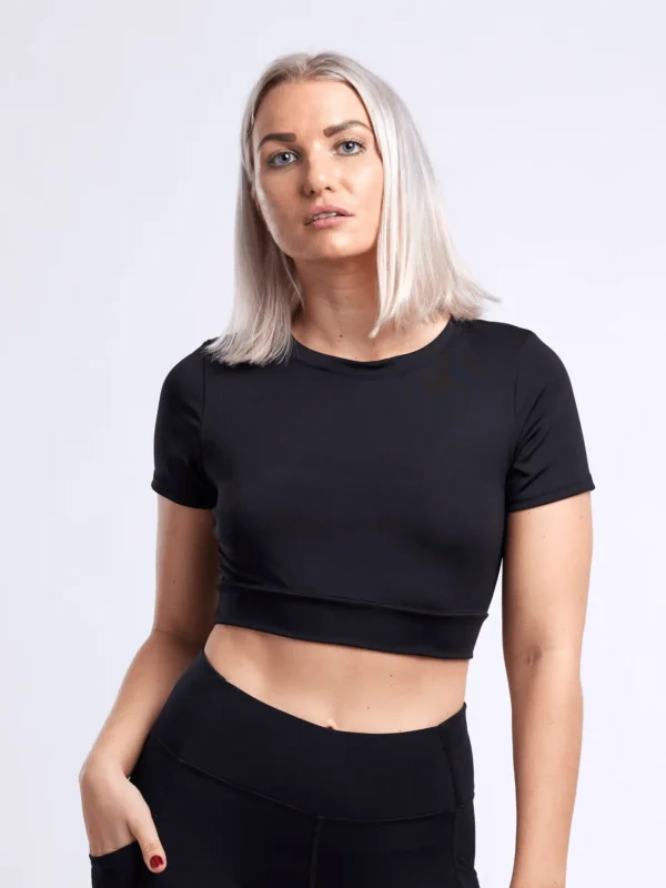 Short-Sleeve Crop Top - Image 28